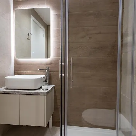 Luxury Marina דירה לימסול