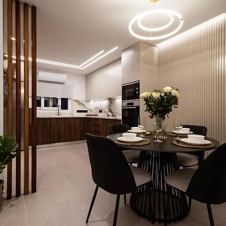 דירה Luxury Marina